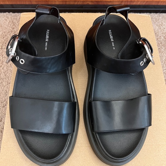Pull & Bear Platform Sandals Black with Silver Hardware / Size 6 - Picture 4 of 15